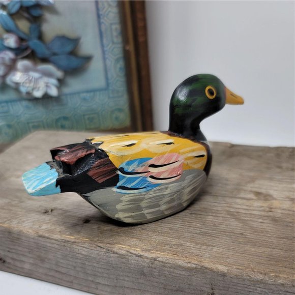 Small Hand Painted Vintage Duck Figurine - Picture 5 of 8